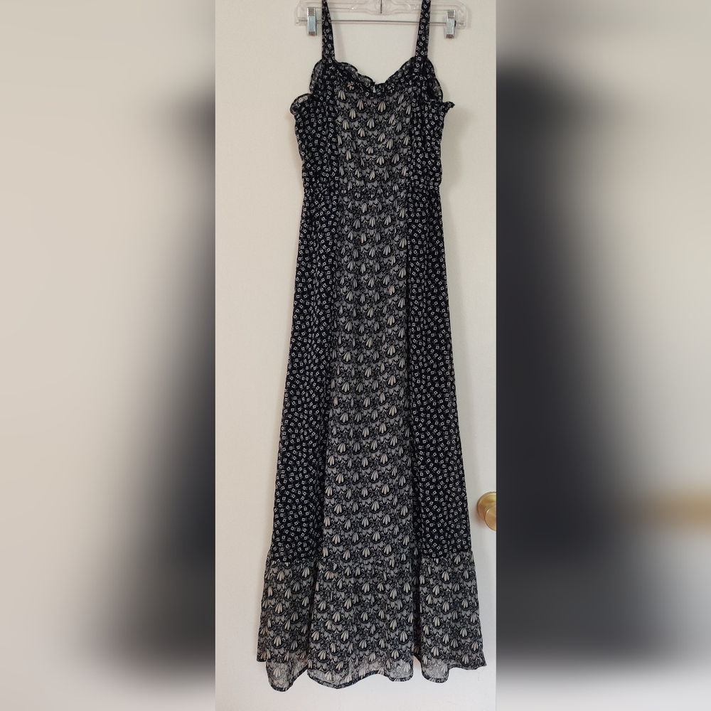 GAP Maxi Navy and White Floral Dress